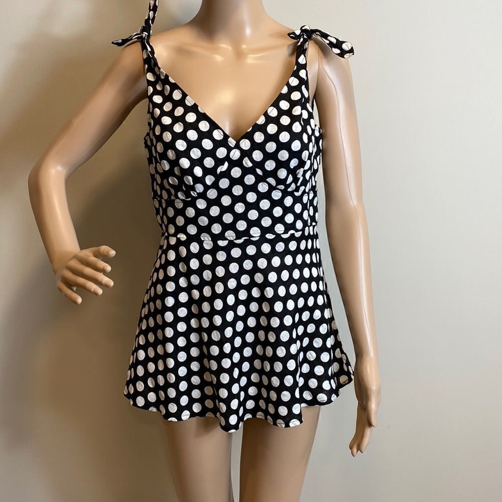 Tweeds polka dot black & white sleeveless linen top size S